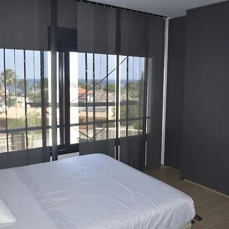 The Flirt Of Dénia